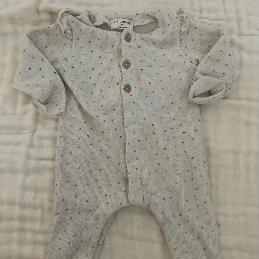 1+ in the family - snap fleece footie with ruffles